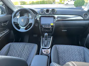 Suzuki Vitara 1.4 T Sakura Top Hybrid 4x4
