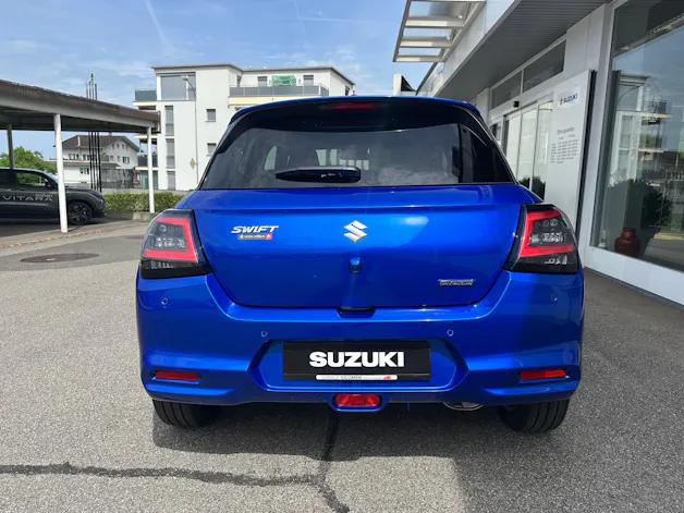 Suzuki Swift 1.2 Sakura Top Hybrid 4x4