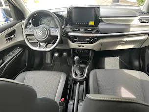 Suzuki Swift 1.2 Sakura Top Hybrid 4x4