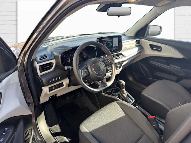 Suzuki Swift 1.2 Sakura Top Hybrid