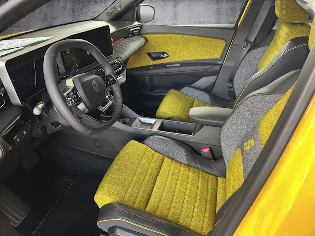 Renault R5 E-Tech Comfort Range iconic five