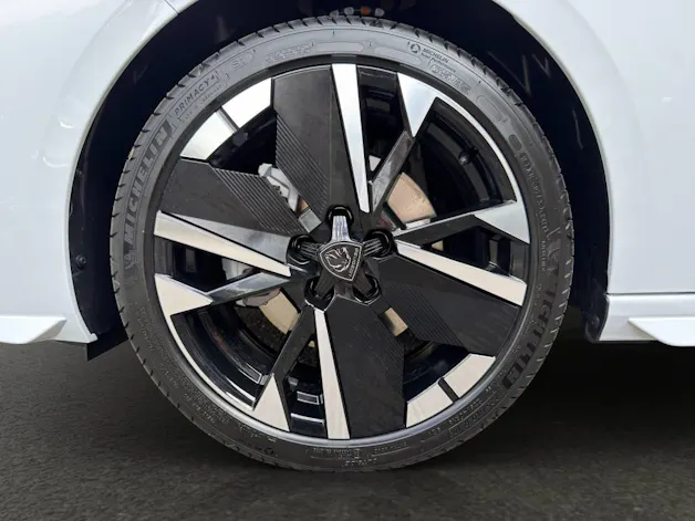 Peugeot 308 1.2 Hybrid GT