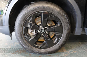 Fahrzeugbild LAND ROVER Discovery Sport 2.0 SD4 200 SE