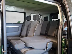 PEUGEOT Traveller Standard 2.2 BlueHDi 180 Family Edition S/S