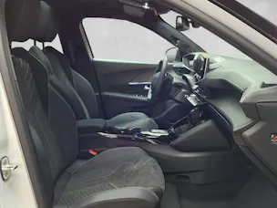PEUGEOT 2008 e-GT 54kWh