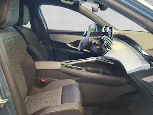 Peugeot 5008 e-Allure Premium AWD 73kWh