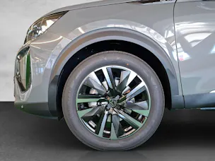 PEUGEOT 2008 1.2 Hybrid 145 GT Exclusive