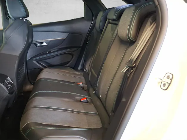 Peugeot 3008 1.6 Plug-in Hybrid Allure Pack