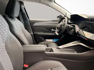 PEUGEOT 408 1.6 PHEV 240 Allure