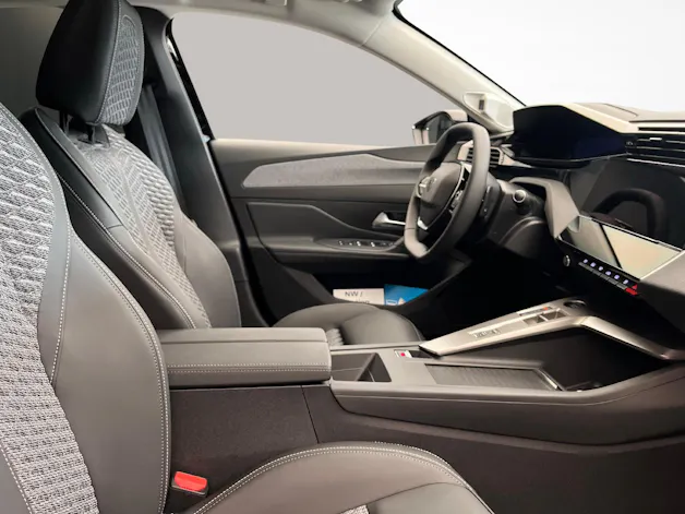Peugeot 408 1.6 PHEV 240 Allure