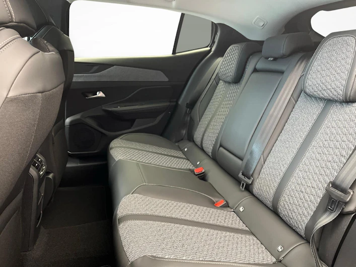 Fahrzeugbild PEUGEOT 408
