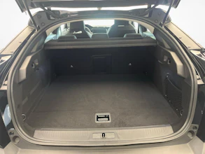 https://vehicle.imgix.net/4412098/c580d554-8df4-4b2c-bd6c-1576808071e6.jpg