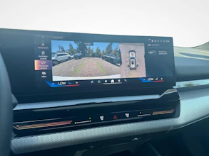 https://vehicle.imgix.net/4412192/485e0be7-abf4-4fc6-9992-8525aef4925c.jpg