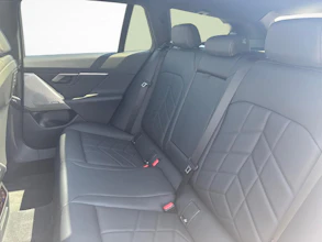 https://vehicle.imgix.net/4412192/6689b0e8-5070-402f-8750-ad93d43b3e1d.jpg