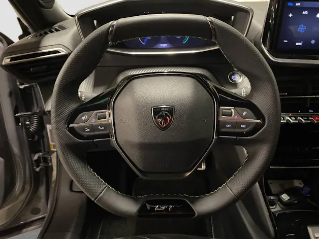 Peugeot 2008 e-GT