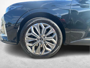 https://vehicle.imgix.net/4412216/03a2399f-4ed3-4fd6-ae65-e46dc6d32bf2.jpg