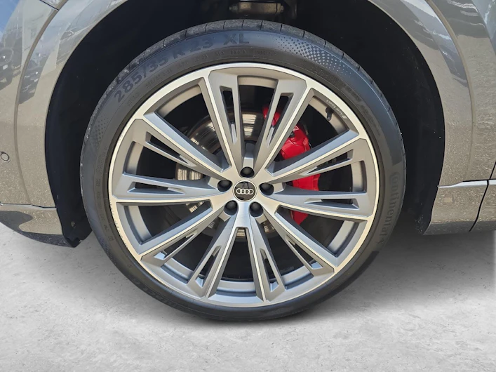 Fahrzeugbild AUDI Q8