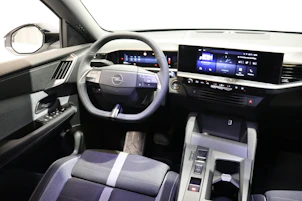 Fahrzeugbild OPEL Grandland 1.2 T HEV Edition