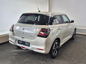 https://vehicle.imgix.net/4412242/05ee2b2c-f158-4f3e-b006-7ece3dc0b6ea.jpg