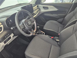 https://vehicle.imgix.net/4412242/6ad70349-c4af-46ec-acef-10aa9ee5c3bb.jpg