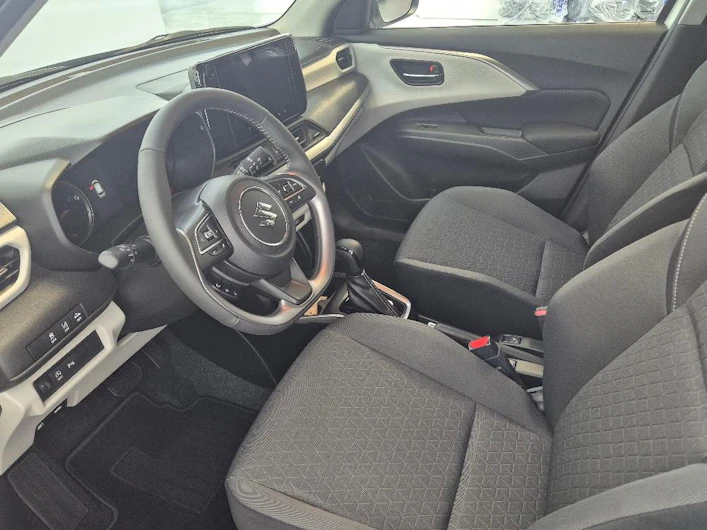 Fahrzeugbild SUZUKI SWIFT