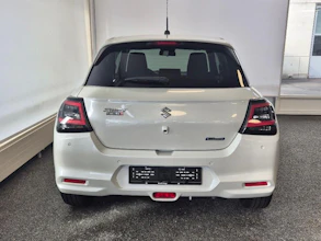 https://vehicle.imgix.net/4412242/a5d87dbf-15df-472f-8acc-a873e943153d.jpg