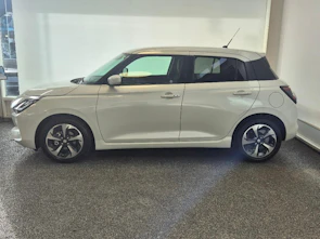 Fahrzeugbild SUZUKI Swift 1.2 Compact Top Hybrid