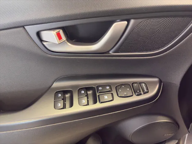 Hyundai Kona 1.6 T-GDi Launch 4WD