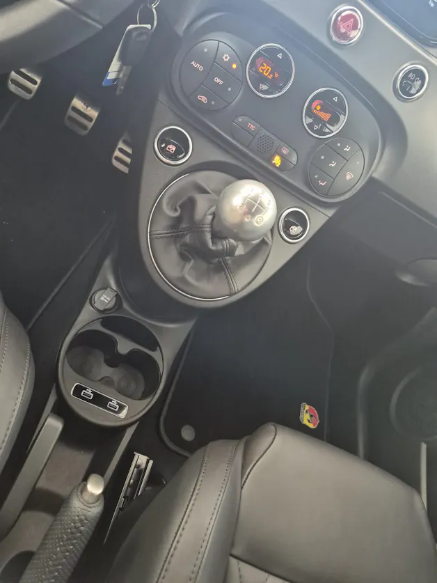 Fiat 595 Abarth 1.4 T-Jet 165 Turismo