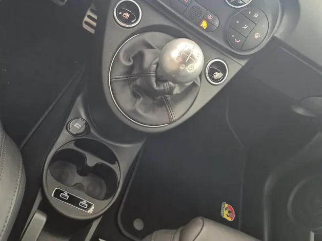 Fiat 595 Abarth 1.4 T-Jet 165 Turismo