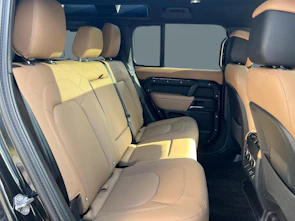 Fahrzeugbild LAND ROVER Defender 110 3.0 D I6 250 X-Dynamic SE