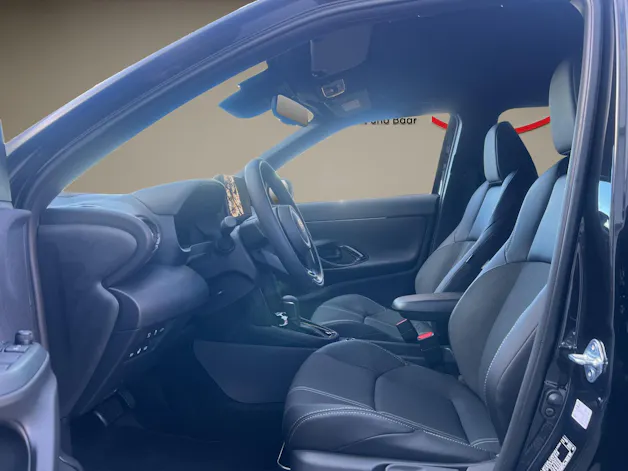 Toyota Yaris Cross 1.5 VVT-i HSD Premium AWD-i