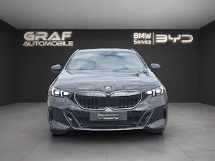 BMW 520d xDrive Touring M Sport PRO ** VOLLAUSSTATTUNG // 5 Jahre GARANTIE // 2'000 kg Anhängelast **