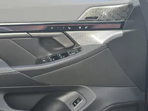 BMW 520d xDrive Touring M Sport PRO ** VOLLAUSSTATTUNG // 5 Jahre GARANTIE // 2'000 kg Anhängelast **