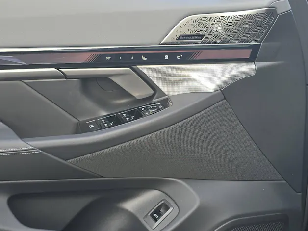 BMW 520d xDrive Touring M Sport PRO ** VOLLAUSSTATTUNG // 5 Jahre GARANTIE // 2'000 kg Anhängelast **