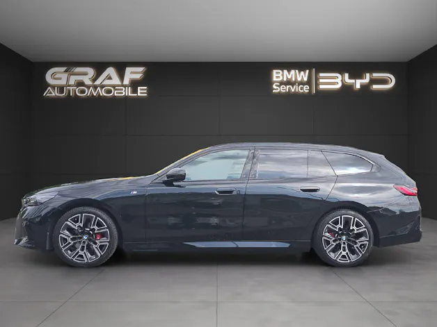 BMW 520d xDrive Touring M Sport PRO ** VOLLAUSSTATTUNG // 5 Jahre GARANTIE // 2'000 kg Anhängelast **