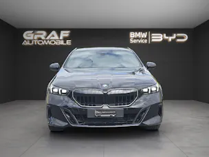 BMW 520d xDrive Touring M Sport PRO ** VOLLAUSSTATTUNG // 5 Jahre GARANTIE // 2'000 kg Anhängelast **