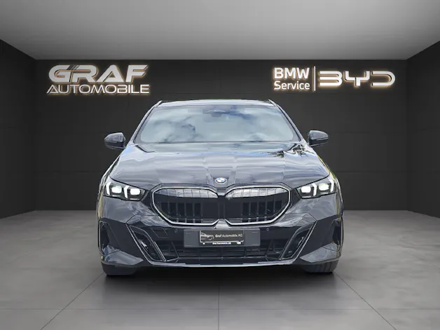 BMW 520d xDrive Touring M Sport PRO ** VOLLAUSSTATTUNG // 5 Jahre GARANTIE // 2'000 kg Anhängelast **