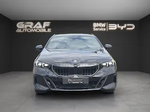 BMW 520d xDrive Touring M Sport PRO ** VOLLAUSSTATTUNG // 5 Jahre GARANTIE // 2'000 kg Anhängelast **