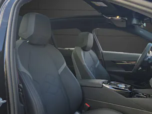 BMW 520d xDrive Touring M Sport PRO ** VOLLAUSSTATTUNG // 5 Jahre GARANTIE // 2'000 kg Anhängelast **