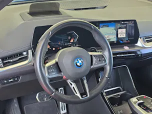BMW 230e xDrive Active Tourer M Sport ** 24 Monate GARANTIE // 1'400 kg Anhängelast **