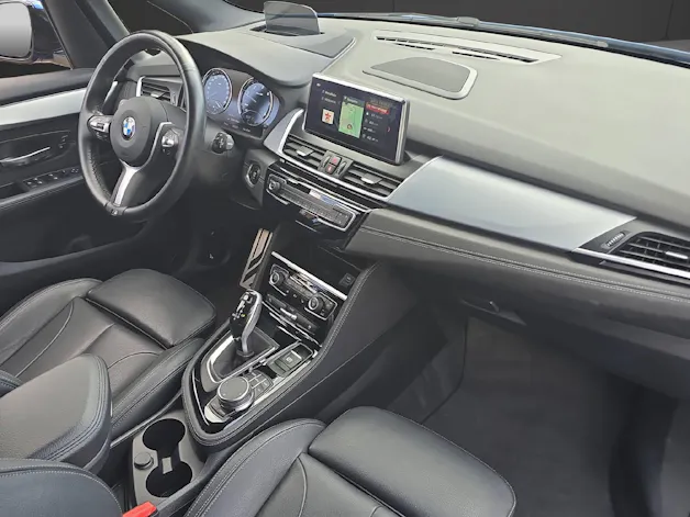 BMW 220d xDrive Active Tourer M Sport ** Frisch ab MFK & 12 Monate GARANTIE **