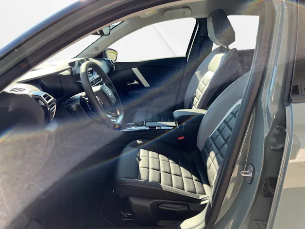 Citroën C4 1.2 Hybrid Max