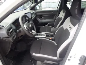 DACIA Duster 1.2 Hybrid 150 Journey 4WD Aut.