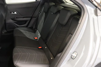 https://vehicle.imgix.net/4412376/1977e148-61e7-44bc-8ab7-f72b65c72e10.JPG