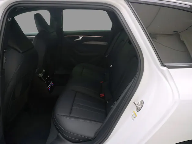 Audi A6 Avant 2.0 e-hybrid 270 quattro S-Tronic