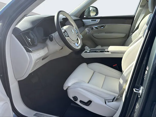 VOLVO XC90 2.0 T8 TE Ultra Bright eAWD