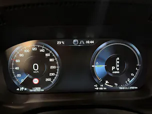 VOLVO XC60 2.0 T8 TE R-Design eAWD