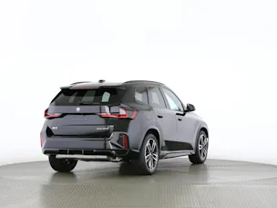 BMW X1 30e xDrive paddles