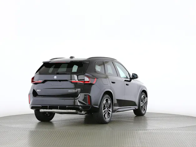 BMW X1 30e xDrive paddles
